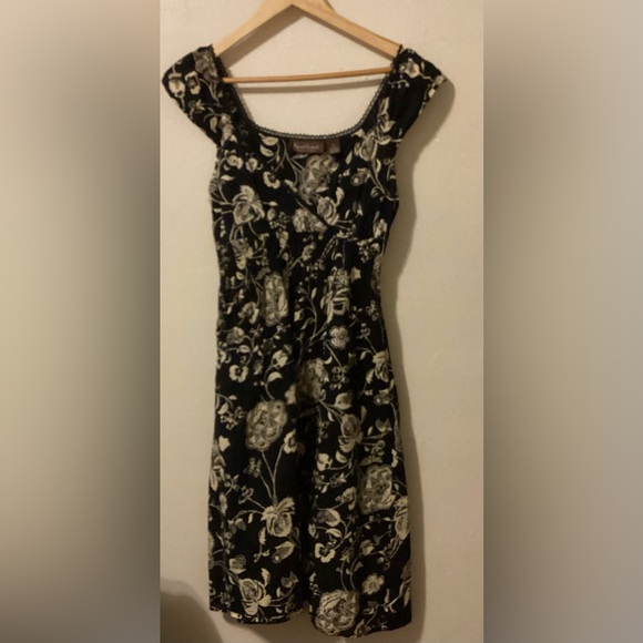 Speed Control NY Med Cream and White Sundress V-neck 100% cotton - Picture 2 of 6